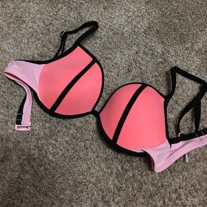 NWOT! Victoria's Secret Peach and Black Bikini Top
