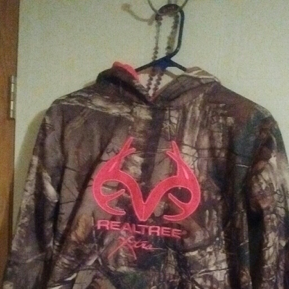 Women's Realtree pink camo hoodie