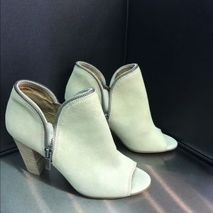🌟ON SALE 🌟Lucky Brand Booties