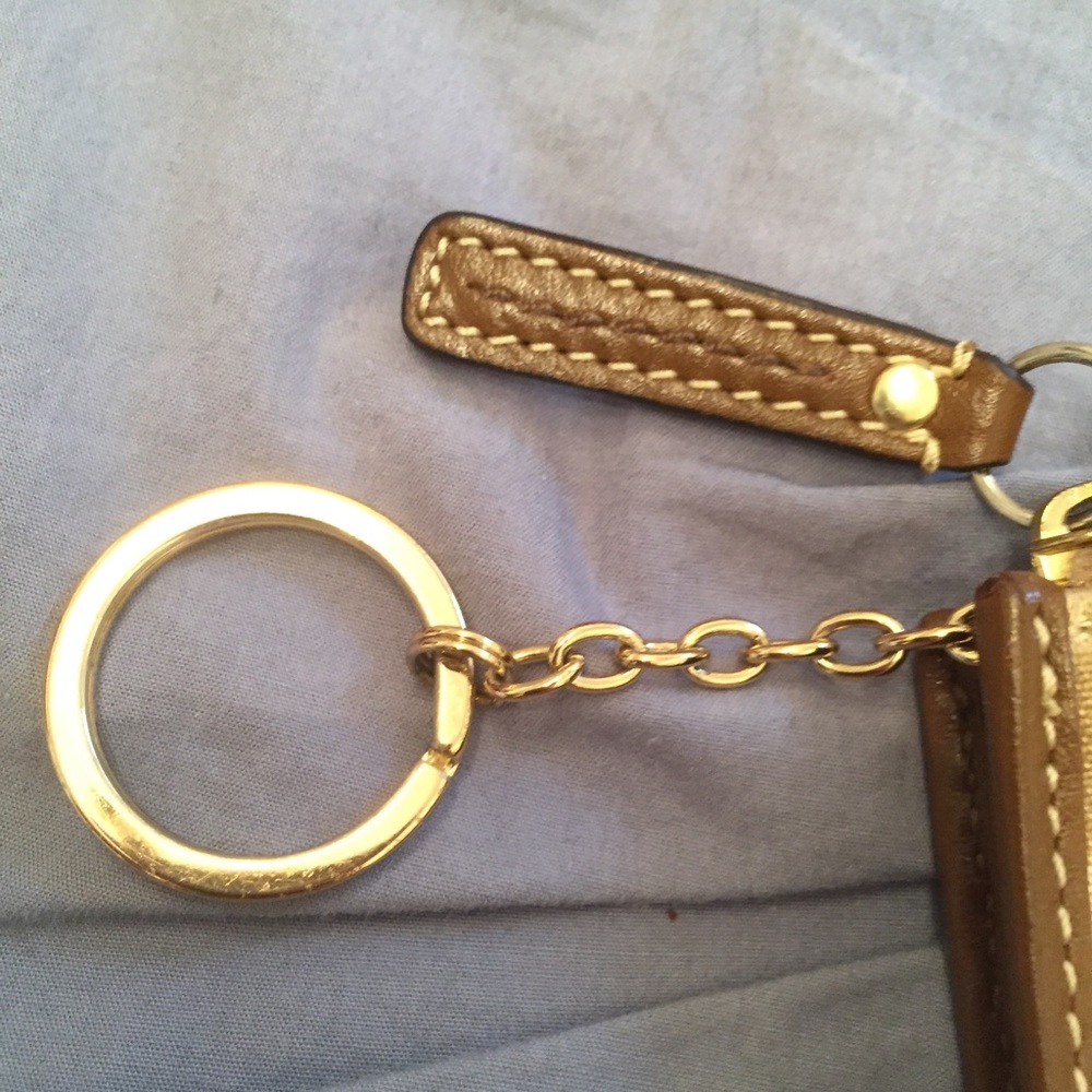 Coach Wallet - Picture 3 of 4