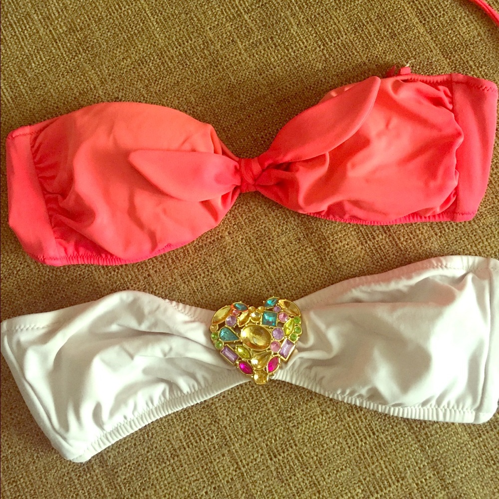 2 vs bikini tops