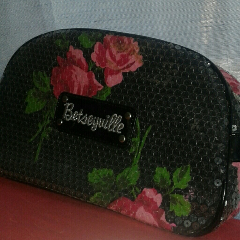 Betseyville make up bag