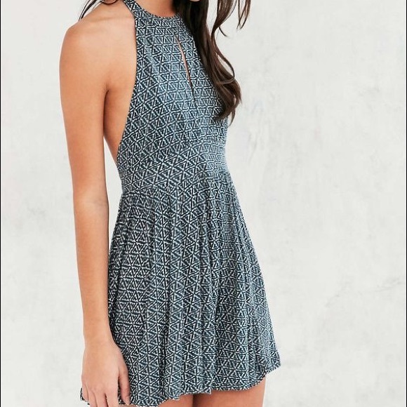 BNWT Urban Outfitter Romper - Picture 6 of 8