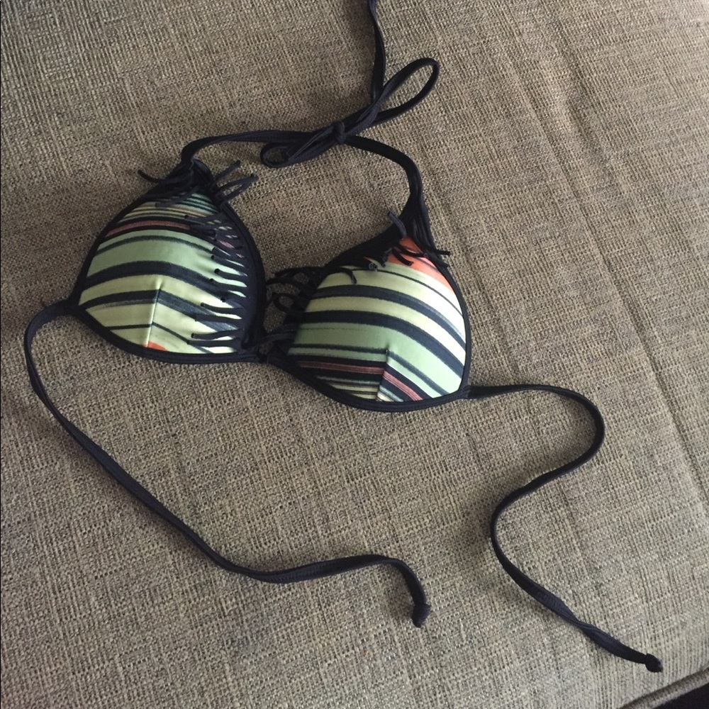 Jamaican fringe bikini top - Picture 1 of 2