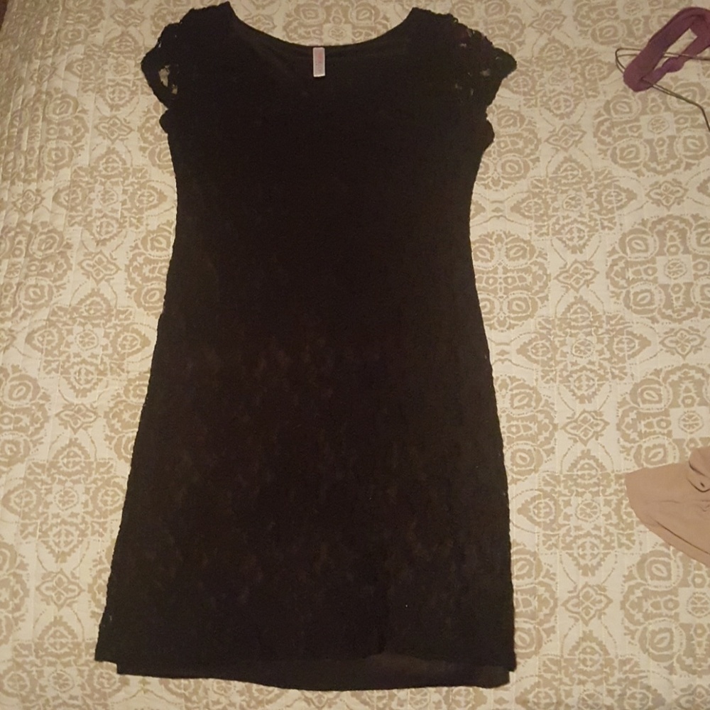 Black lace maternity dress