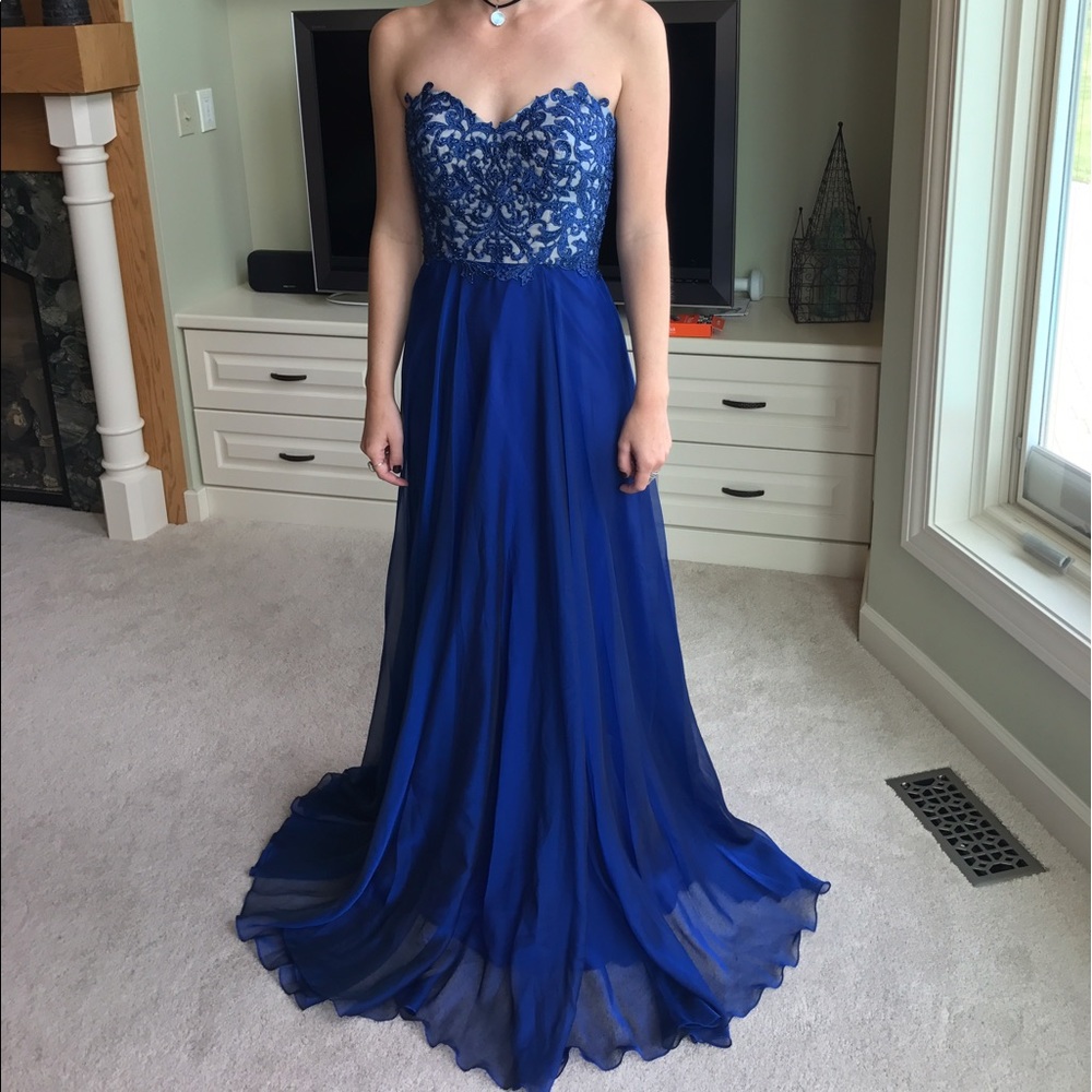 Authentic la femme dress