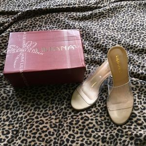 ✨New ✨without tags Clear Heel Mules size 10