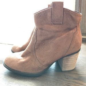 Express brown boot