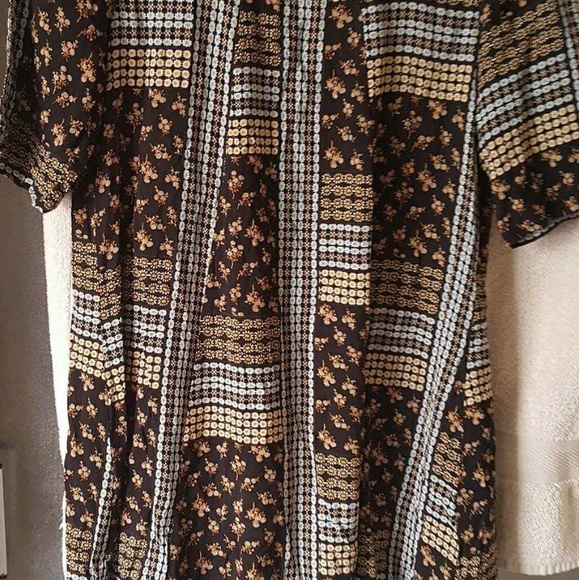 🌼New BCBGeneration A-line Daisies Print Dress - Picture 6 of 7