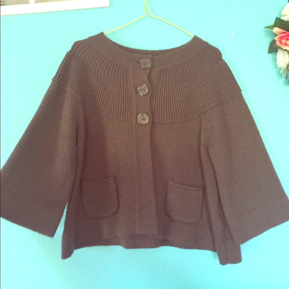 Knit sweater, sorta a cardigan!