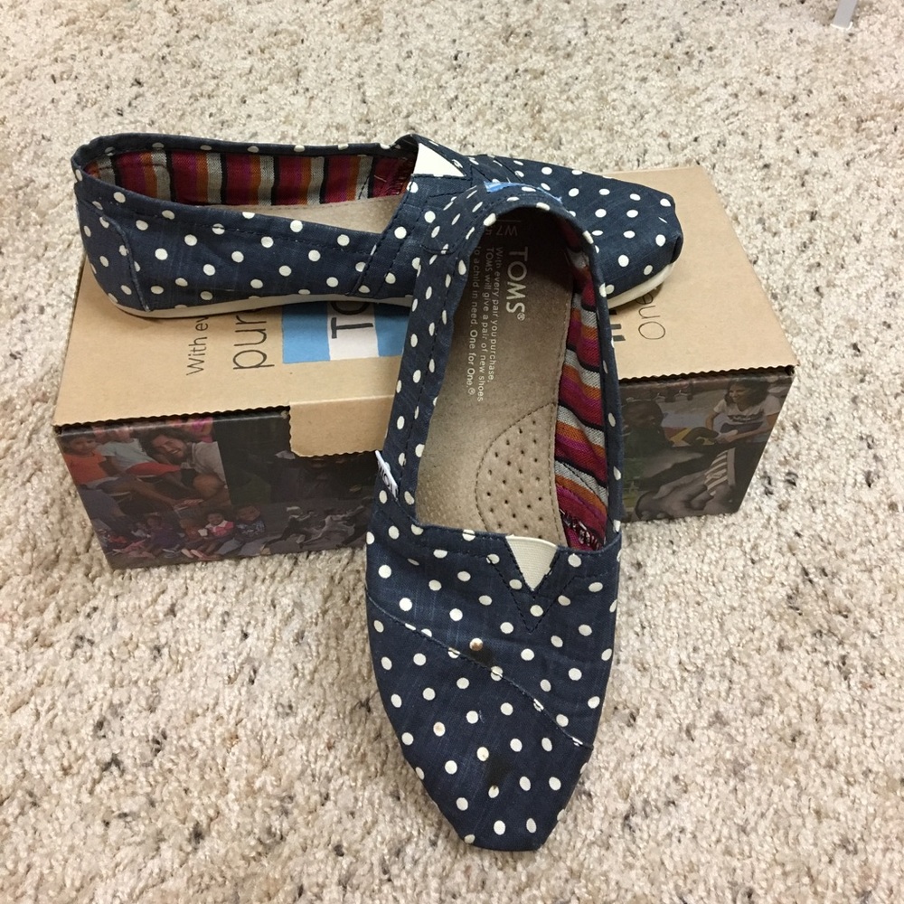 Polkadot toms size 7 1/2