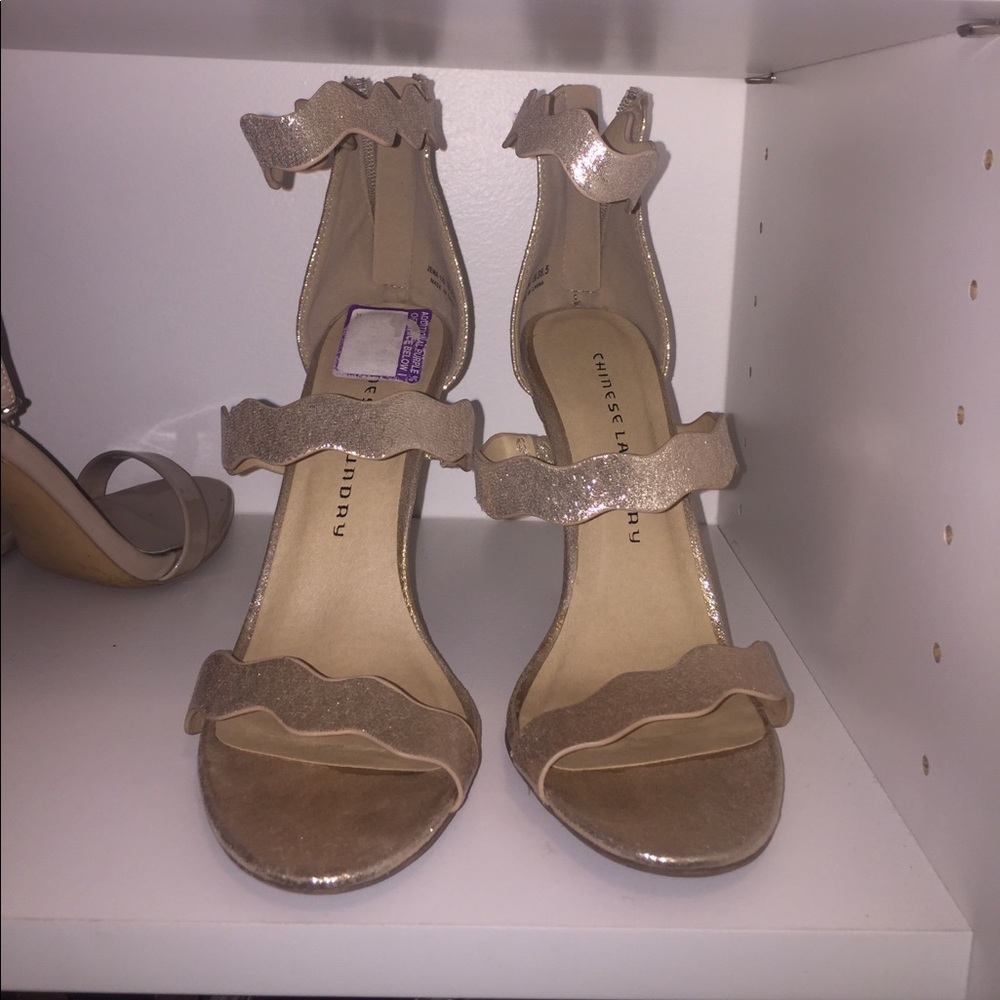Brand new with tags Chinese laundry gold heels