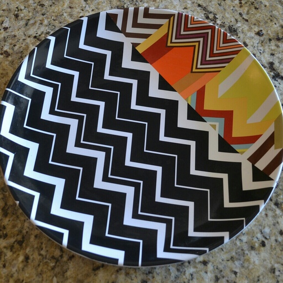 Missoni Other - Missoni Round Large Serving Platter Missoni Other - Missoni Round Large Serving Platter