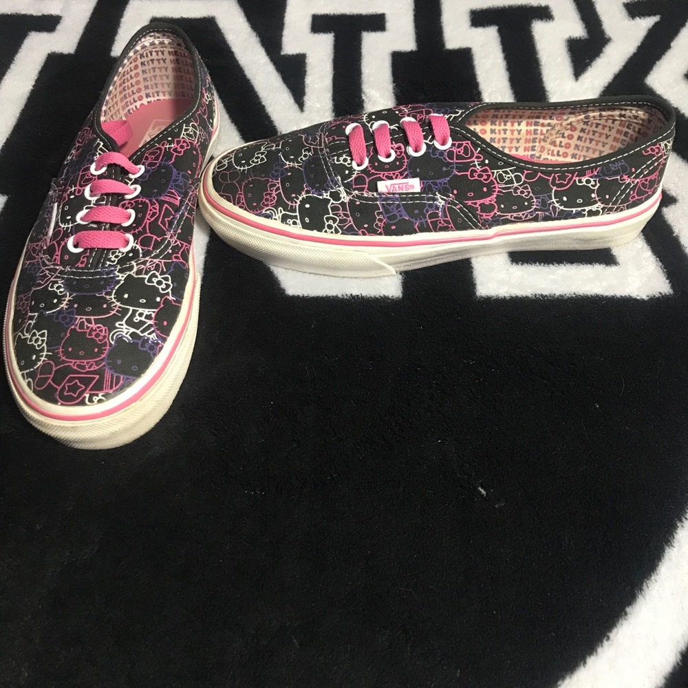 Hello Kitty Vans