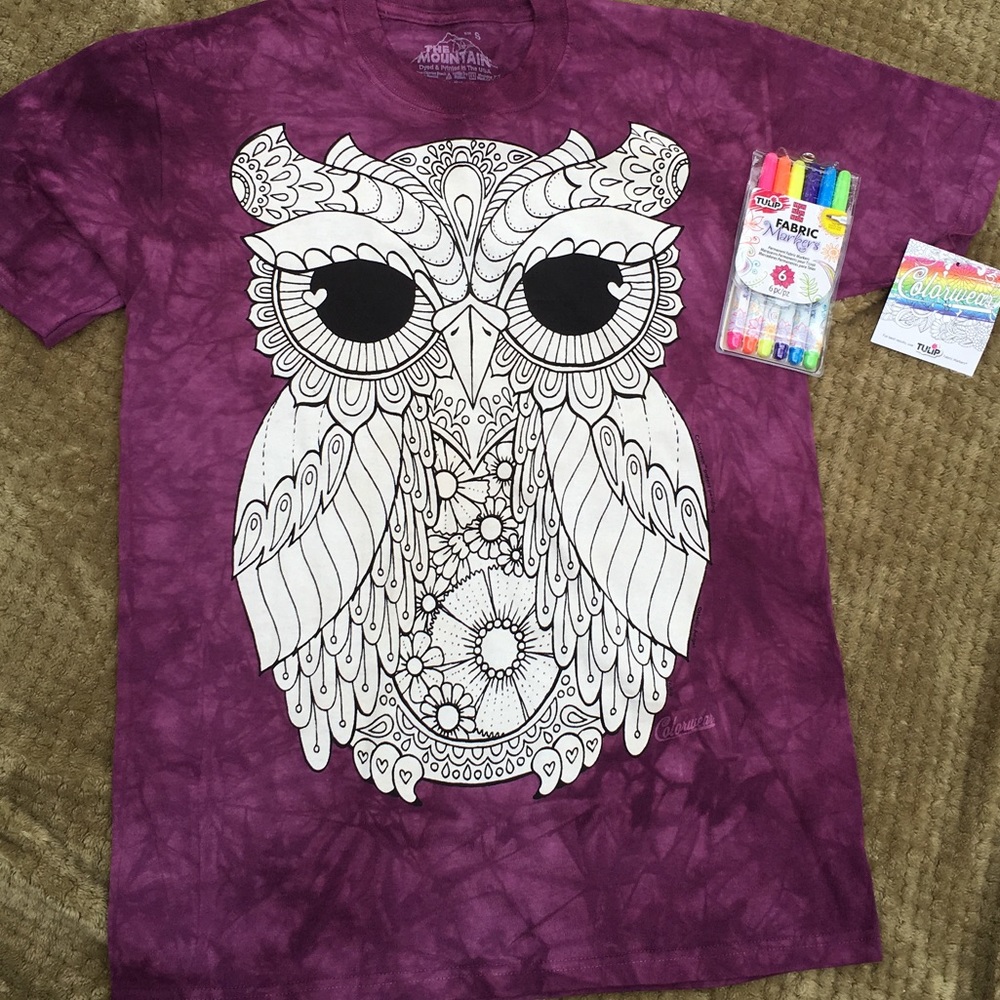The Mountains Colorwear purple owl T-shirt