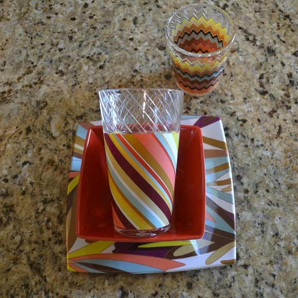 Missoni Dinnerware -  Service for 8 - Picture 3 of 7