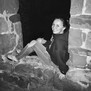 Meet your Posher, Dana