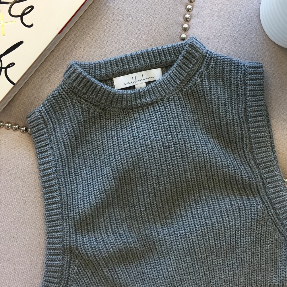 Knit Crop Top - Picture 3 of 5
