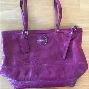 Gorgeous Coach purse!!