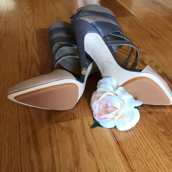 Cake pointy toe cutou bootie GX by GWEN STEFANI - Picture 3 of 6