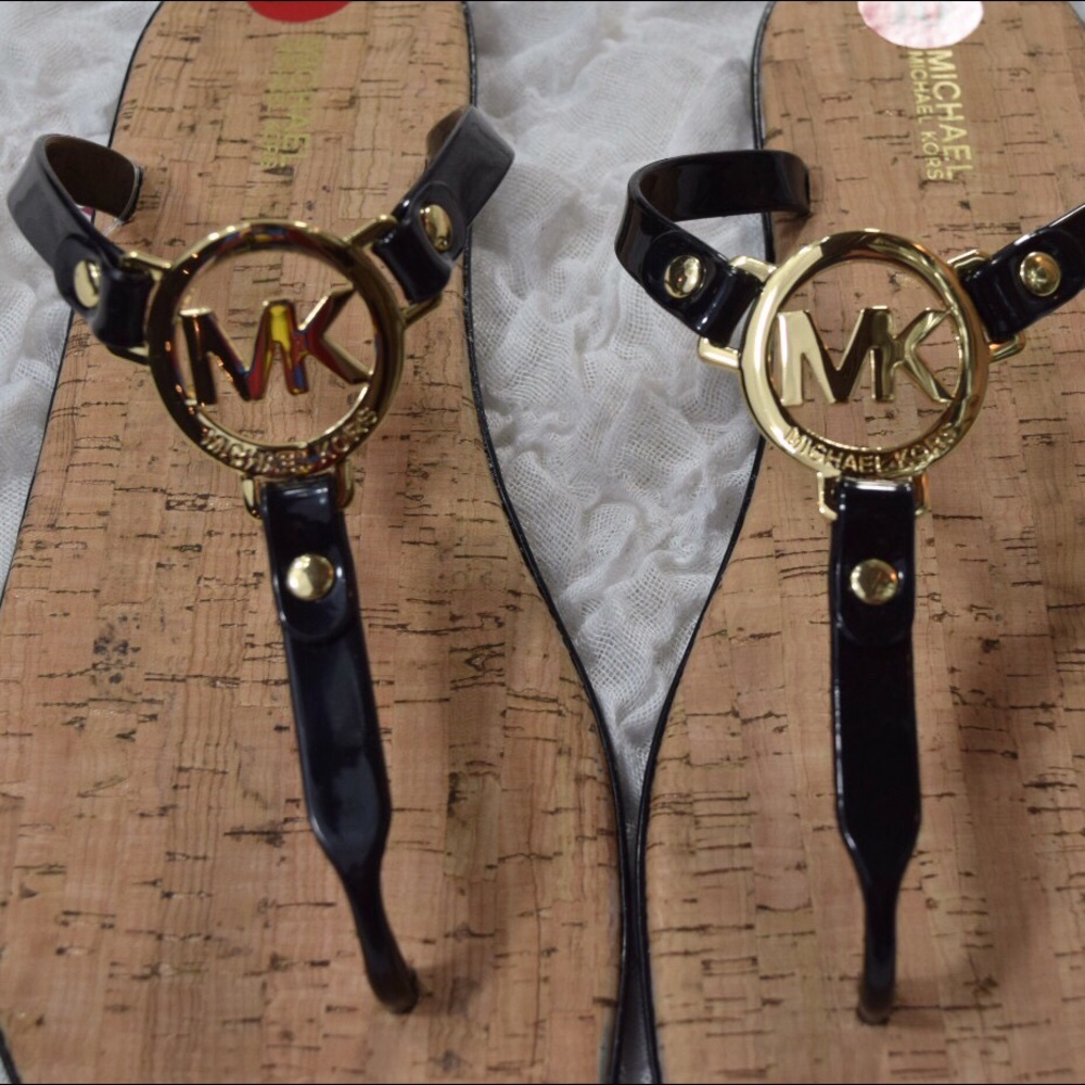 NEW Black Jelly Michael Kors Flip Flop Sandals - Picture 2 of 5