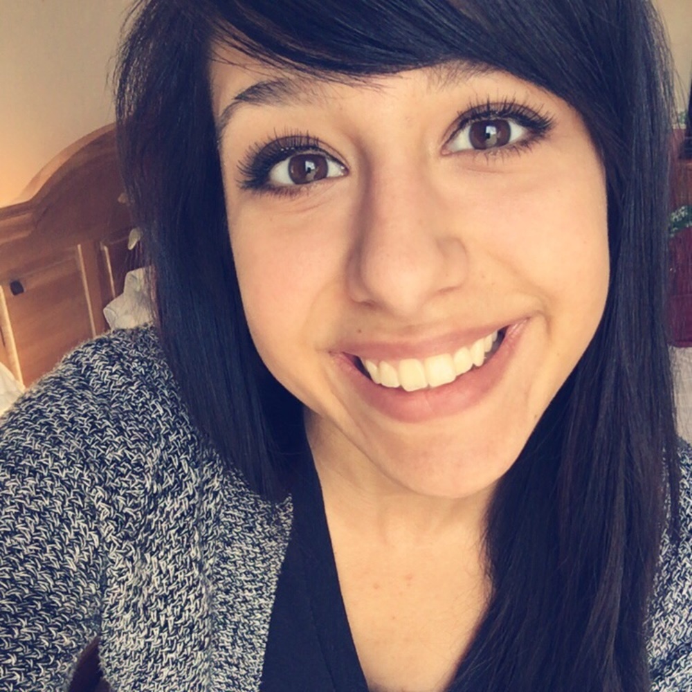 Meet your Posher, Simone