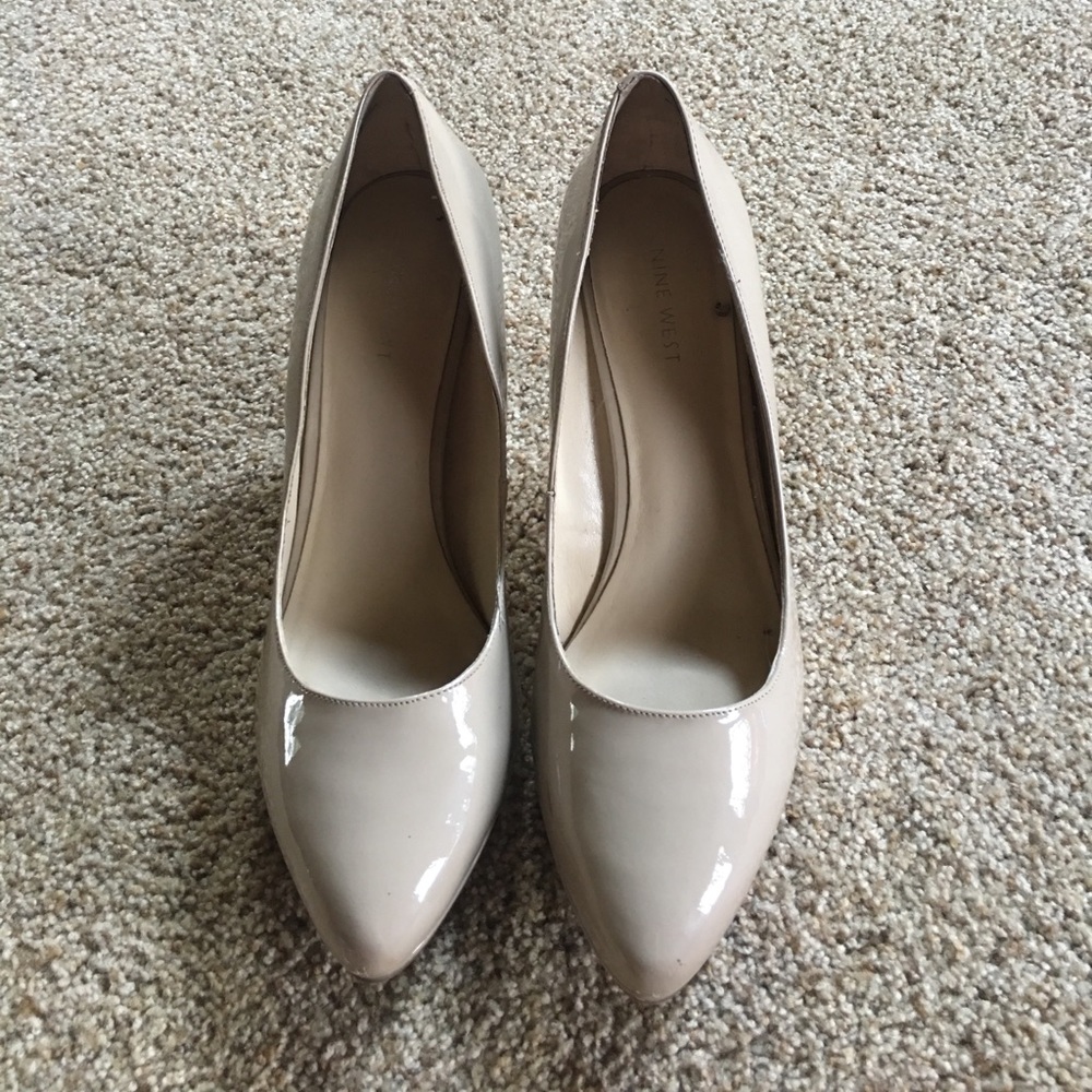 Nude Nine West Heels - Picture 2 of 2