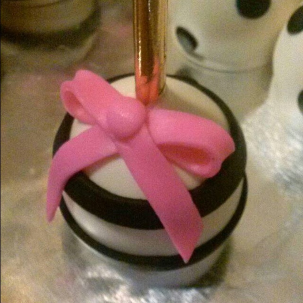 Meet your Posher, Monica