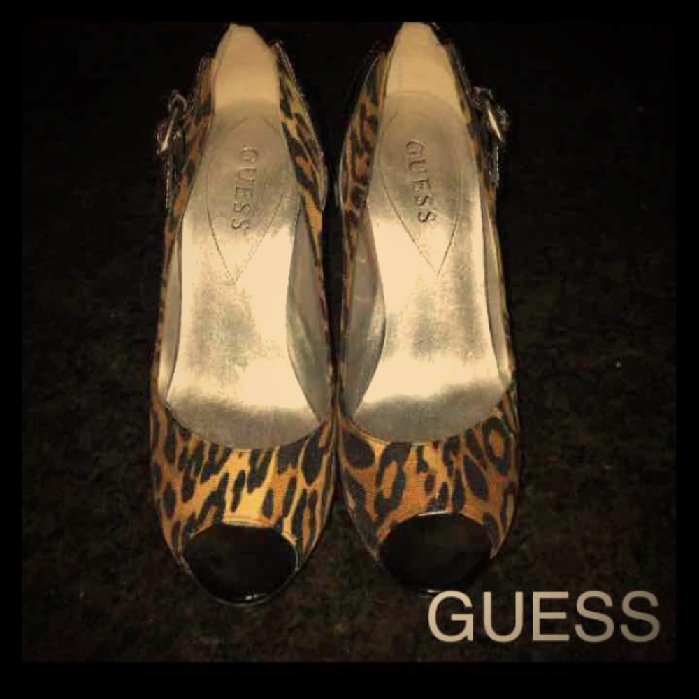 Leopard Guess shoes size 7.5