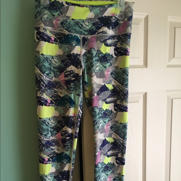 Victoria's Secret Knockout Legging - Picture 1 of 3