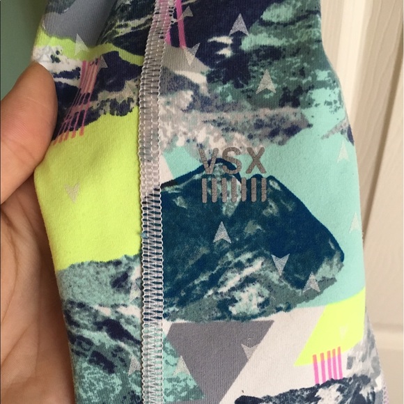 Victoria's Secret Knockout Legging - Picture 2 of 3