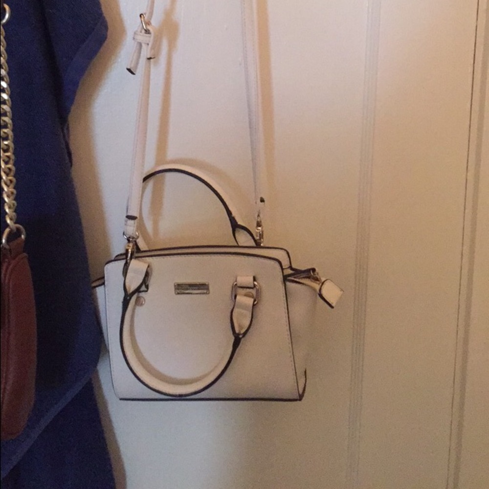 White cross body purse