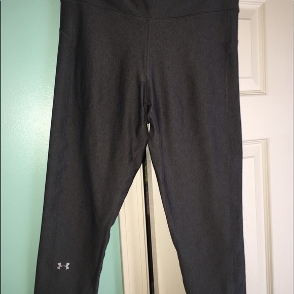 Under Armour Compression Capri Legging - Picture 1 of 4