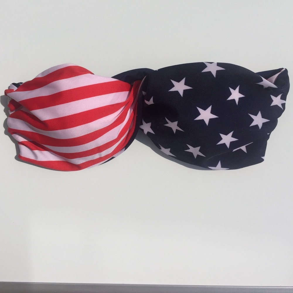 Strapless swim top