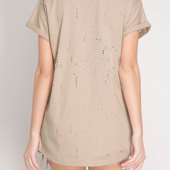 Beach Side Distressed Tee - Picture 3 of 3