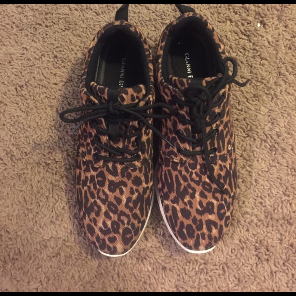 Gianni bini cheetah print tennis shoes 8.5