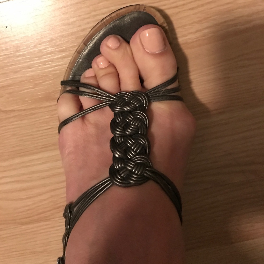 💟  PEWTER STRAPPY WEDGES