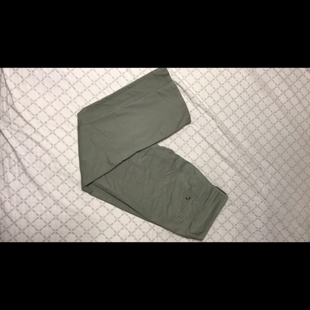 American Eagle Skinny Pant