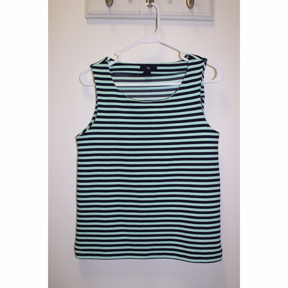 Gap tank top