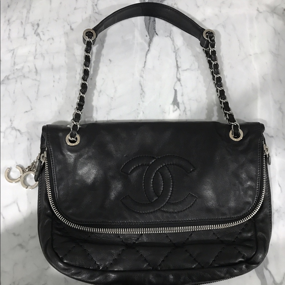 Chanel tote