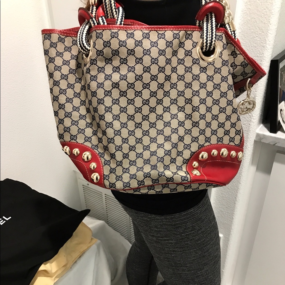 SOLD Gucci tote