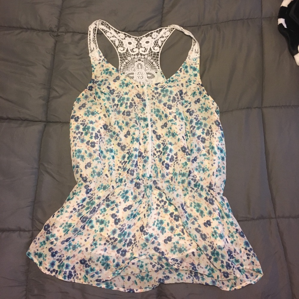 Floral sleeveless blouse