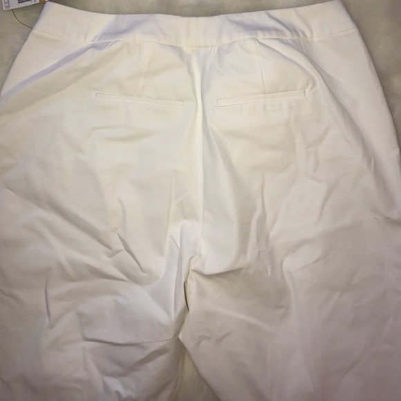 Alfani Pants - Alfani Tummy Control White Capri Alfani Pants - Alfani Tummy Control White Capri