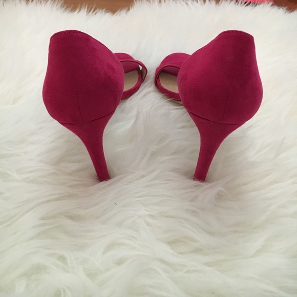 Zara Basic Suede Heels - Picture 2 of 3