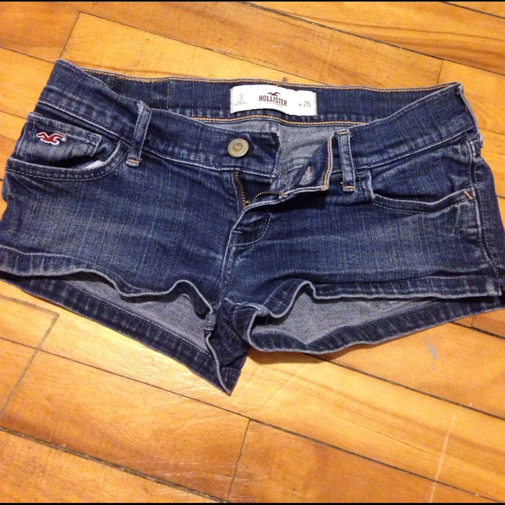 Hollister size 3 shorts