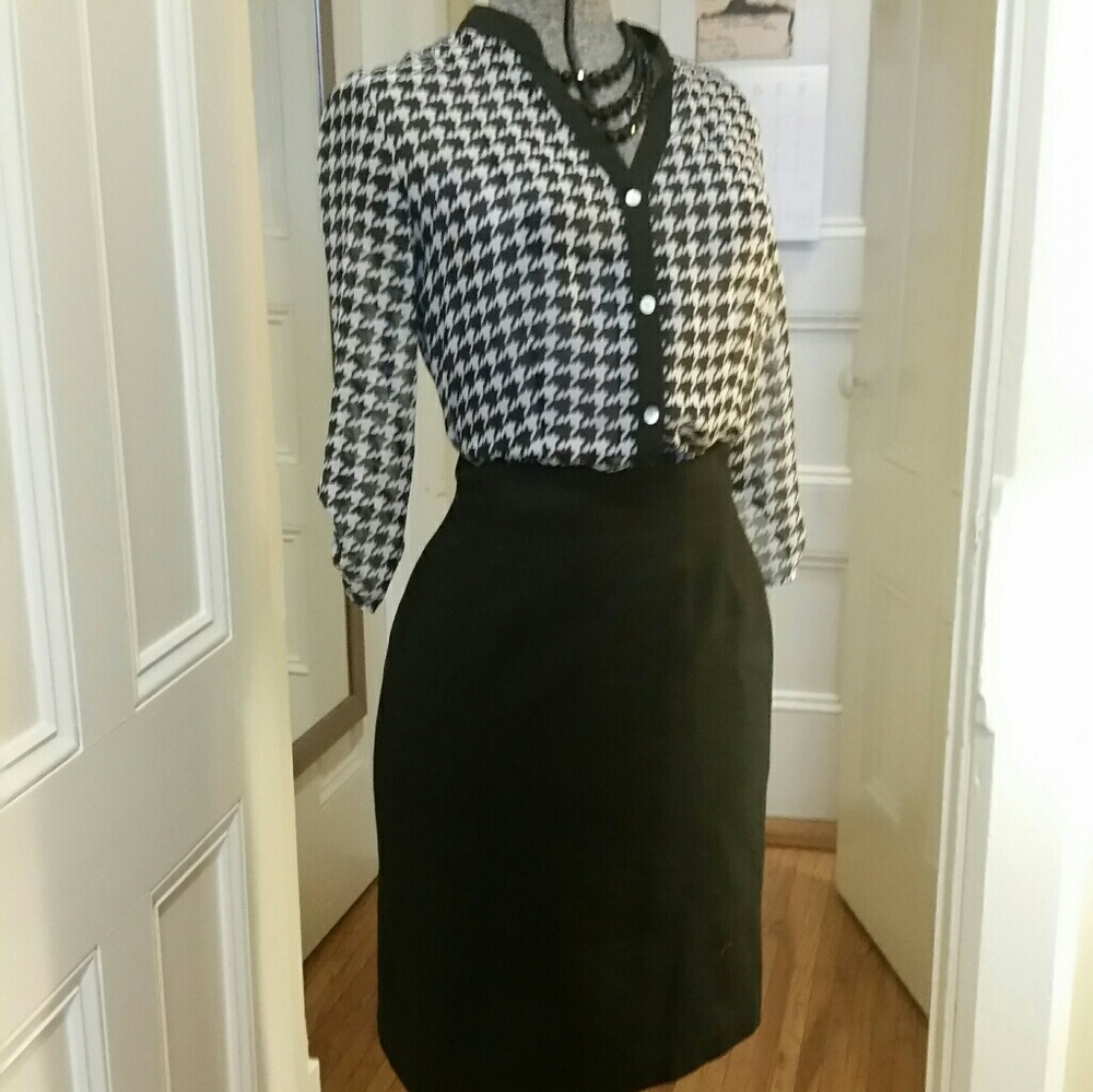 SOLD - Vintage Pencil Skirt