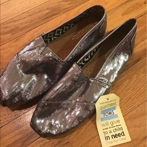 Brand new glitter TOMS size 11