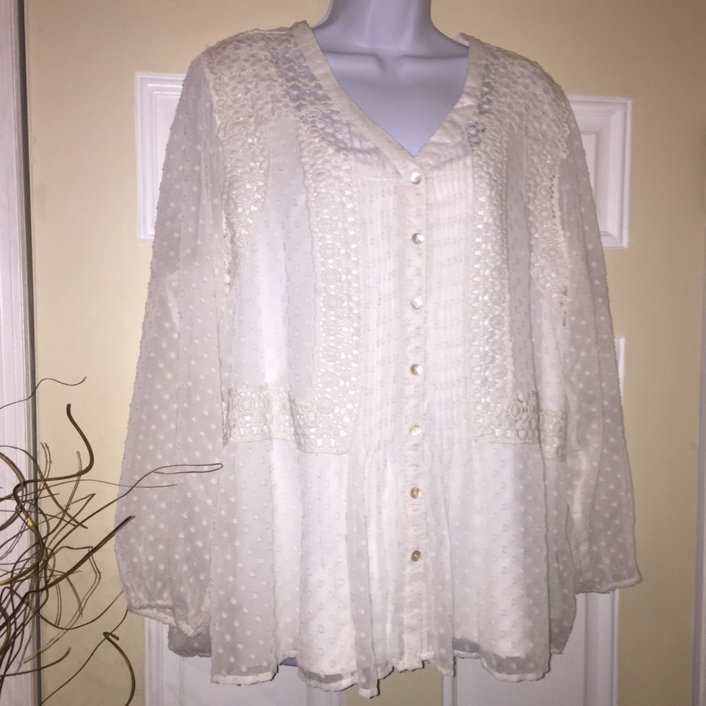 Women's plus size blouse