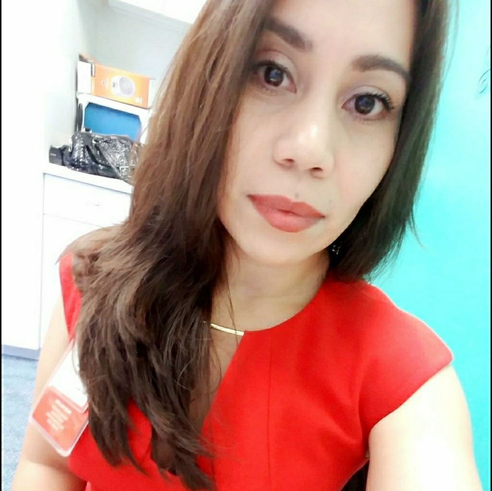 Meet your Posher, Lorena