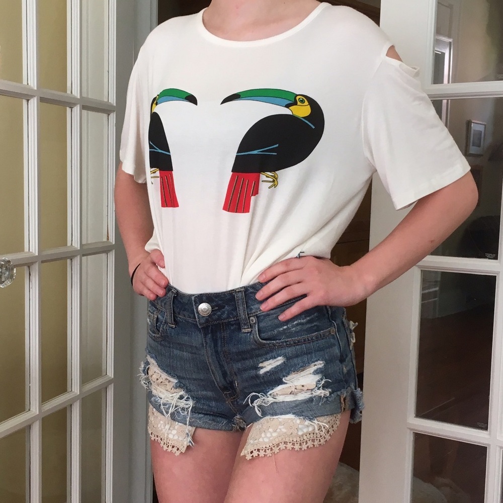 Brand new tucan shirt
